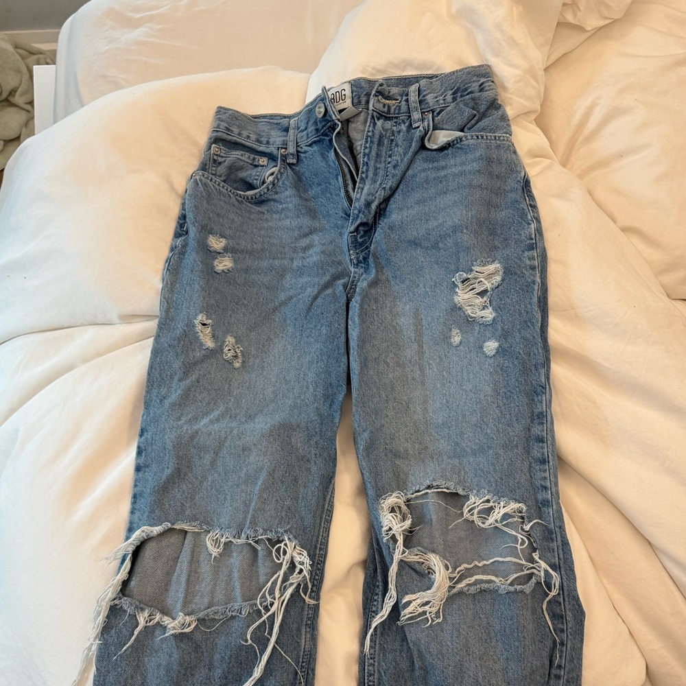 Mid rise urban outfittersters baggy jeans
